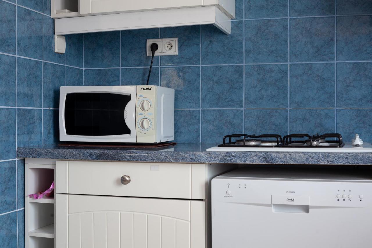 Appartement Avec Piscine Et Cuisine Рокфор-ла-Бедуль Екстер'єр фото